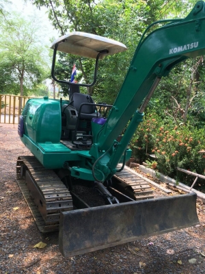 Pc20-7 ปั๊มนิ้ว. รถสภาพเก่านอกทำสี ซื้อมาไม่ถึง3เดือน. เครื่องดำ