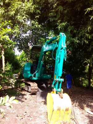 Pc20-7 ปั๊มนิ้ว. รถสภาพเก่านอกทำสี ซื้อมาไม่ถึง3เดือน. เครื่องดำ