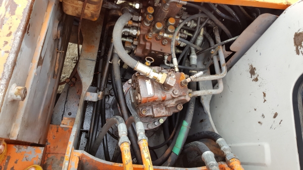 ขายรถเก่าใน HITACHI EX100-1 สภาพพร้อมใช้งาน เครื่องดี ปั้มดี