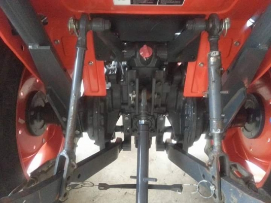 คูโบต้า L3008 4 WD ใบมีดตราช้าง ปี 2557