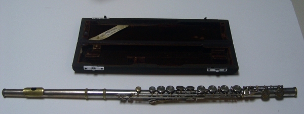 ขายของสะสมครับฟรุท yamaha 211ลดเหลือ3000ครับ
