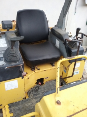 ขายรถเก่าใน KOMATSU D20-7E สภาพพร้อมใช้งาน เครื่องดี ขายรถเก่าใน KOMATSU D20-7E สภาพพร้อมใช้งาน เครื่องดี