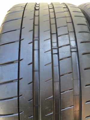 ขายยาง MICHELIN PILOT SUPER SPORT 235-35-20 ปี15 สุดคุ้ม...ราคาประหยัด สภาพป้ายแดง ไม่มีตำหนิ เส้นหน้ายางยังอยู่ คู่ละ 8,500 บาท