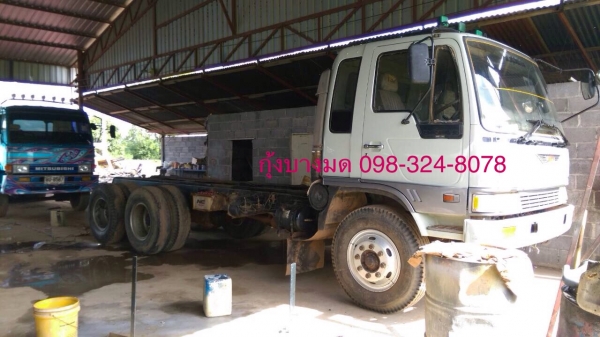 ขายหัวแชสซีสิบล้อ Hino 3H เครื่องเดิม 195 แรง 2 เพลา แชสซีสวย ยางดี ทะเบียนพร้อม หัวแชสซีหรือหางท้ายลาดสอบถามได้