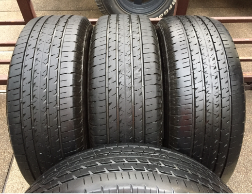 ยาง Firestone 245 70 16 ปี15 ดอกเยอะ พร้อมใช้งาน ราคาไม่แพง