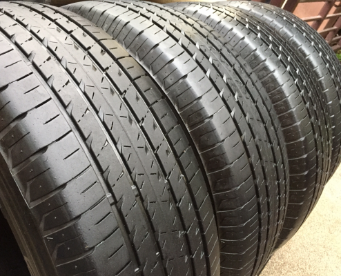 ยาง Firestone 245 70 16 ปี15 ดอกเยอะ พร้อมใช้งาน ราคาไม่แพง