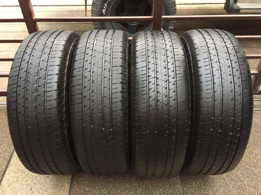 ยาง Firestone 245 70 16 ปี15 ดอกเยอะ พร้อมใช้งาน ราคาไม่แพง