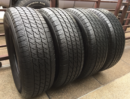 ยาง Michelin 265 65 17 ปี14 ดอกเต็ม ใช้กันยาว ราคาไม่แพง