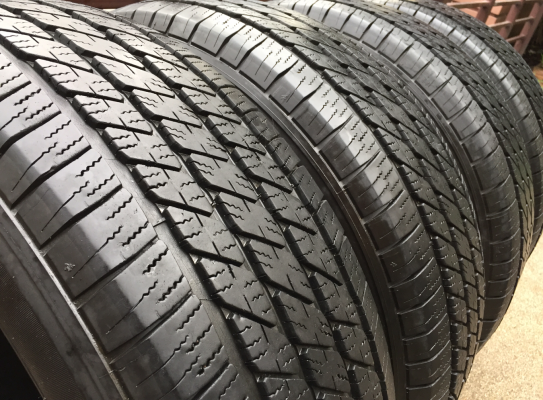 ยาง Michelin 265 65 17 ปี14 ดอกเต็ม ใช้กันยาว ราคาไม่แพง