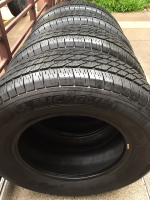ยาง Michelin 265 65 17 ปี14 ดอกเต็ม ใช้กันยาว ราคาไม่แพง