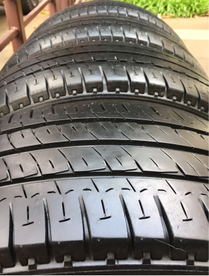 ยาง Michelin 215 65 16 ปลายปี14 ดอกเต็ม ใช้กันยาว ราคาไม่แพง ยาง Michelin 215 65 16 ปลายปี14 ดอกเต็ม ใช้กันยาว ราคาไม่แพง