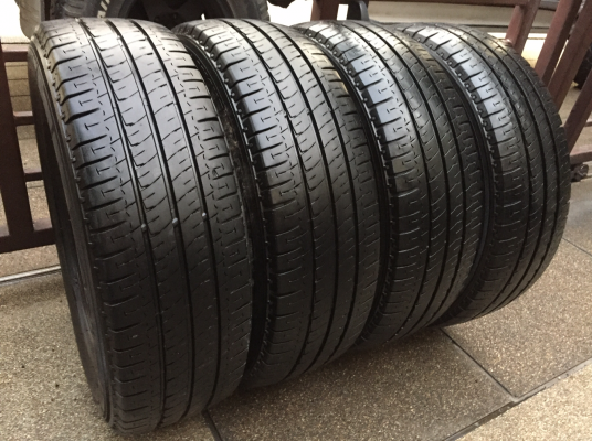 ยาง Michelin 215 65 16 ปลายปี14 ดอกเต็ม ใช้กันยาว ราคาไม่แพง ยาง Michelin 215 65 16 ปลายปี14 ดอกเต็ม ใช้กันยาว ราคาไม่แพง