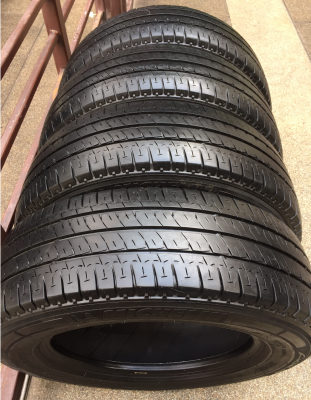 ยาง Michelin 215 65 16 ปลายปี14 ดอกเต็ม ใช้กันยาว ราคาไม่แพง ยาง Michelin 215 65 16 ปลายปี14 ดอกเต็ม ใช้กันยาว ราคาไม่แพง