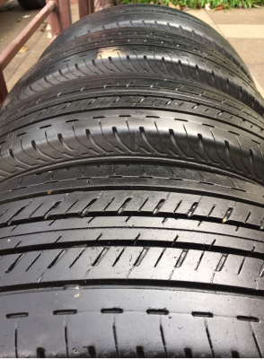 ยาง Bridgestone 215 65 16 ปี15 ดอกเต็ม ใช้กันยาว ราคาไม่แพง ยาง Bridgestone 215 65 16 ปี15 ดอกเต็ม ใช้กันยาว ราคาไม่แพง