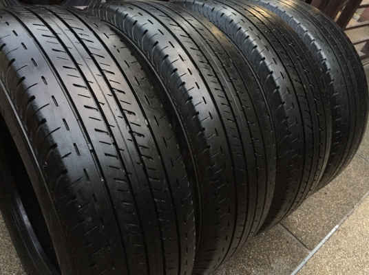 ยาง Bridgestone 215 65 16 ปี15 ดอกเต็ม ใช้กันยาว ราคาไม่แพง ยาง Bridgestone 215 65 16 ปี15 ดอกเต็ม ใช้กันยาว ราคาไม่แพง