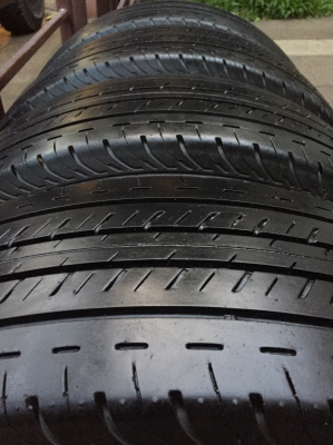 ยาง Bridgestone 215 65 16 ปี15 ดอกเต็ม ใช้กันยาว ราคาไม่แพง ยาง Bridgestone 215 65 16 ปี15 ดอกเต็ม ใช้กันยาว ราคาไม่แพง