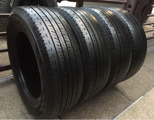 ยาง Bridgestone 215 65 16 ปี15 ดอกเต็ม ใช้กันยาว ราคาไม่แพง