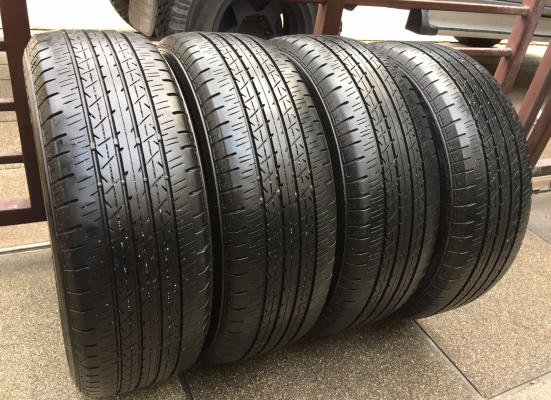 ยาง Bridgestone 215 60 16 ปลายปี14 ดอกเต็ม ใช้กันยาว ราคาไม่แพง