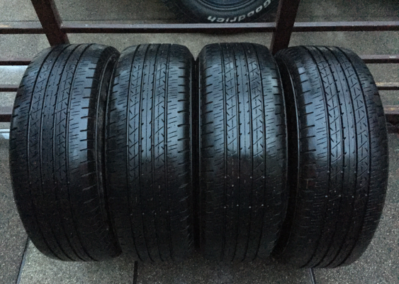 ยาง Bridgestone 215 60 16 ปลายปี14 ดอกเต็ม ใช้กันยาว ราคาไม่แพง