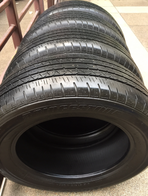ยาง Bridgestone 215 60 16 ปลายปี14 ดอกเต็ม ใช้กันยาว ราคาไม่แพง