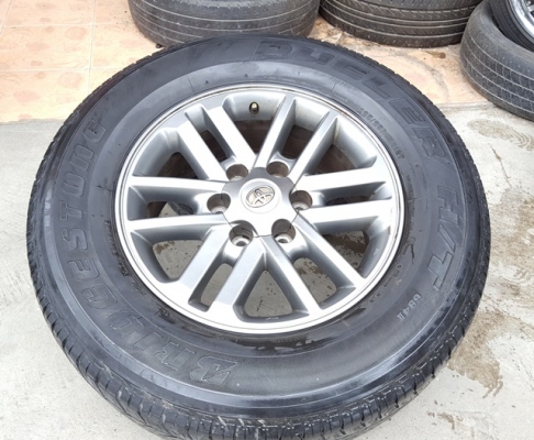 ขายล้อTOYOTA Fortuner 17 (สีกัล)พร้อมยาง 4 ล้อ
