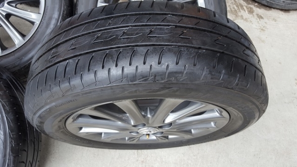 ขายล้อTOYOTA VIOS12ก้าน(สีกัล) ยางปี 14  4 ล้อ