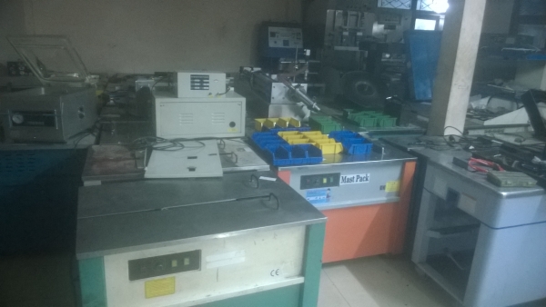 รับซ่อม เครื่องจักร   เครื่องสายรัดกล่อง  เครื่องแวคคั่ม  ๆ