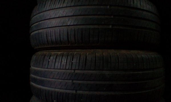 ยางมิชลิน 205/65/15ปี4112 มี1คู่ 1200บาท จัดส่งได้ทั่วไทยครับ