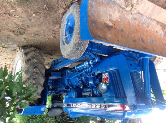 ขาย FORD 6610 เสื้อลาย ใบดัน ผานหลัง พร้อมเล่มทะเบียน