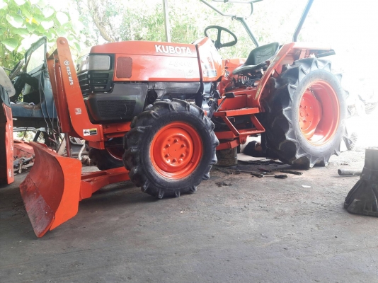 ขายถูกๆ ค่ะ รถไถ L34 ผานดันหน้า 0929871696 ขายถูกๆ ค่ะ รถไถ L34 ผานดันหน้า 0929871696