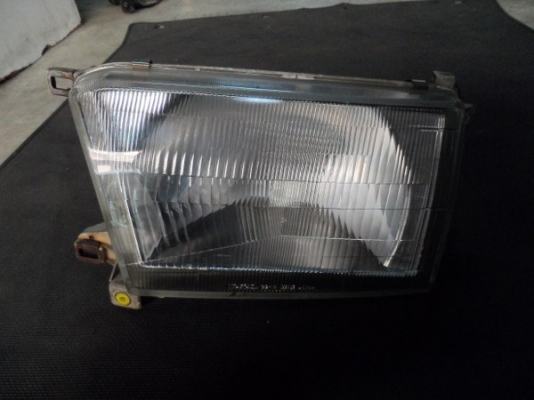 ไฟหน้ารถยนต์มือสอง โตโยต้า เซิฟ TOYOTA SURFของแท้นำเข้าจากญี่ปุ่น