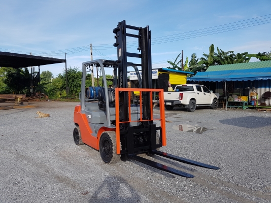 ขายรถยก2.5ตันรุ่น8ล่าสุด