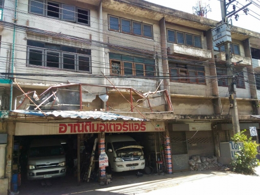 อาคารพานิช3ชั้น4คูหา ริมถนนวิภาวดีรังสิตขาออก ตรงข้ามสนามบินดอนเมือง ช่วงสะพานยูเทินกองทัพอากาศดอนเมือง 4คูหา10,000,000บาท อยู่ดอนเมืองTEL0890671028 ID Line 0890671028