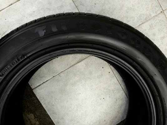 ยางFirestone รุ่นF01. 205 55 R16 ปี2015 สภาพสวยมากๆ ดอกเยอะมากๆคุ้มสุดๆใช้อีกนาน
