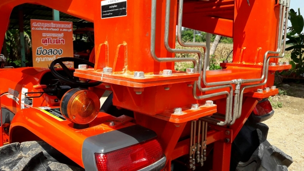 KUBOTA L 4708 SP (4WD) 2 เพลา สภาพใหม่สวยๆ ชั่วโมงใช้ งานน้อย สีเดิมทั้งคัน พร้อมชุดใบมีดดันหน้า และคีบอ้อย KUBOTA L 4708 SP (4WD) 2 เพลา สภาพใหม่สวยๆ ชั่วโมงใช้ งานน้อย สีเดิมทั้งคัน พร้อมชุดใบมีดดันหน้า และคีบอ้อย