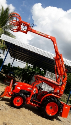 KUBOTA L 4708 SP (4WD) 2 เพลา สภาพใหม่สวยๆ ชั่วโมงใช้ งานน้อย สีเดิมทั้งคัน พร้อมชุดใบมีดดันหน้า และคีบอ้อย KUBOTA L 4708 SP (4WD) 2 เพลา สภาพใหม่สวยๆ ชั่วโมงใช้ งานน้อย สีเดิมทั้งคัน พร้อมชุดใบมีดดันหน้า และคีบอ้อย