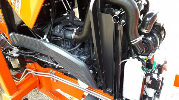 KUBOTA L 4708 SP (4WD) 2 เพลา สภาพใหม่สวยๆ ชั่วโมงใช้ งานน้อย สีเดิมทั้งคัน พร้อมชุดใบมีดดันหน้า และคีบอ้อย KUBOTA L 4708 SP (4WD) 2 เพลา สภาพใหม่สวยๆ ชั่วโมงใช้ งานน้อย สีเดิมทั้งคัน พร้อมชุดใบมีดดันหน้า และคีบอ้อย