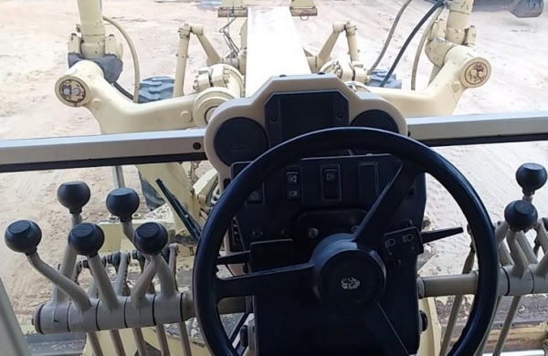 มาปลายเดือนตุลาคม 59 นี้ รถเกรดแคท CATERPILLAR 140H #2ZK0XXXX  มือสองนำเข้า สภาพสวยพร้อมใช้งาน