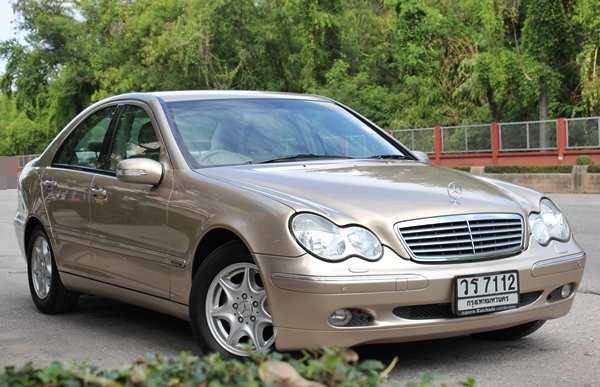 ปี 2003 BENZ C-CLASS, C180 โฉม W203 (ตาถั่ว)