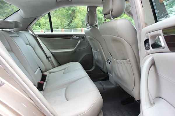 ปี 2003 BENZ C-CLASS, C180 โฉม W203 (ตาถั่ว) ปี 2003 BENZ C-CLASS, C180 โฉม W203 (ตาถั่ว)