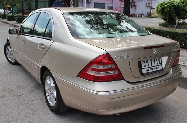 ปี 2003 BENZ C-CLASS, C180 โฉม W203 (ตาถั่ว) ปี 2003 BENZ C-CLASS, C180 โฉม W203 (ตาถั่ว)