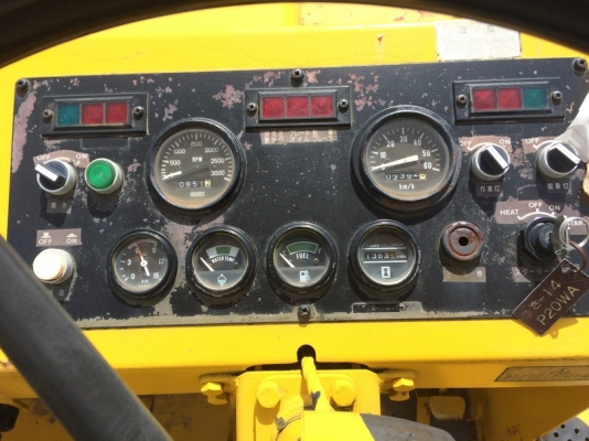 รถบดล้อยางยี่ห้อ Kanto รุ่น P20WA ผลิตและนำเข้าจากญี่ปุ่น เครื่อง Isuzu 6BG1