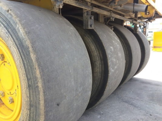 รถบดล้อยางยี่ห้อ Kanto รุ่น P20WA ผลิตและนำเข้าจากญี่ปุ่น เครื่อง Isuzu 6BG1