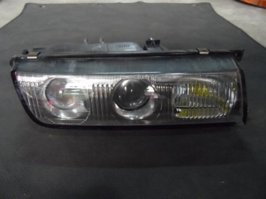 ไฟหน้ารถยนต์มือสอง นิสสัน เซฟิโร่ เอ31 24วาว NISSAN CEFIRO A31 24VAL ของแท้นำเข้าจากญี่ปุ่น
