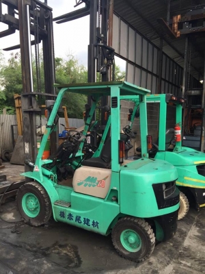 รถยก 2 ตัน MITSUBISHI  รถนอกนำเข้าจากญี่ปุ่น ดีเซล เสา 3 เมตร เกียร์ธรรมดา