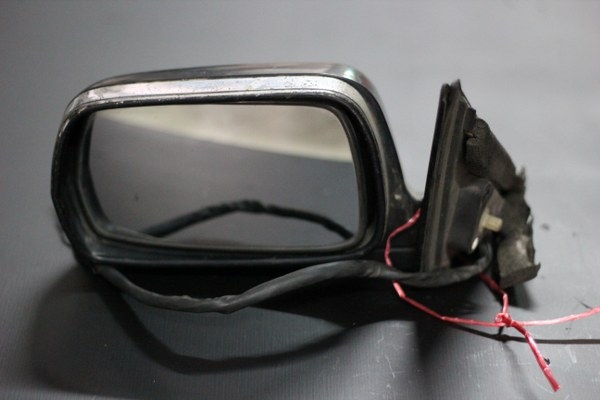 กระจกมองข้าง โตโยต้า คราว 130 - 133 TOYOTA CROWN MS 130 - 133  อะไหล่รถยนต์ มือสอง