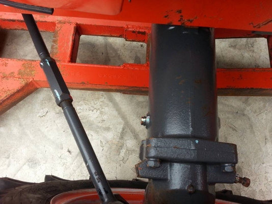 คูโบต้า L3008 4 WD พร้อมใบมีดตราช้าง ปี 2556