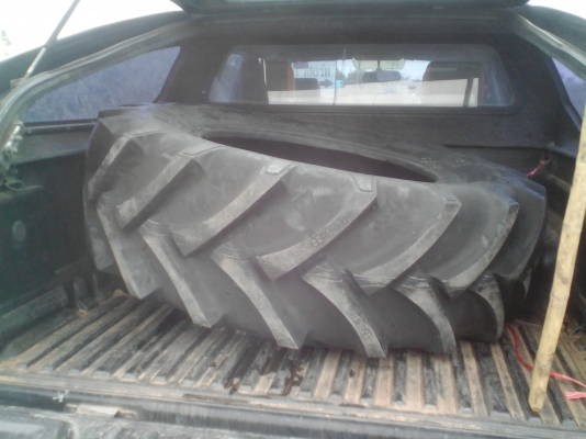 ยางรถไถ