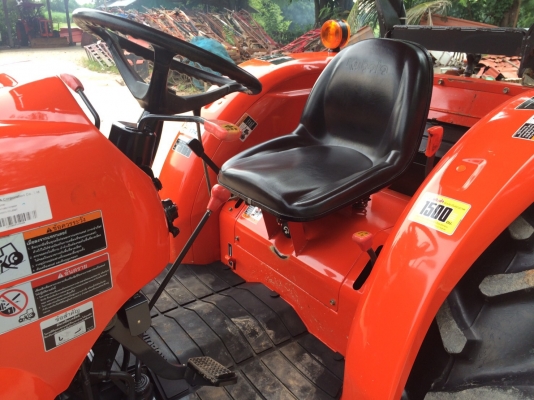 ขายรถไถคูโบต้า L4708 4WD2เพลา พร้อมอุปกรณ์ครบชุด ราคา 398,000 บาท สนใจติดต่อ 081-9136451 หรือ ขอดูรูปเพิ่มเติมทาง line:bow6451 ค่ะ