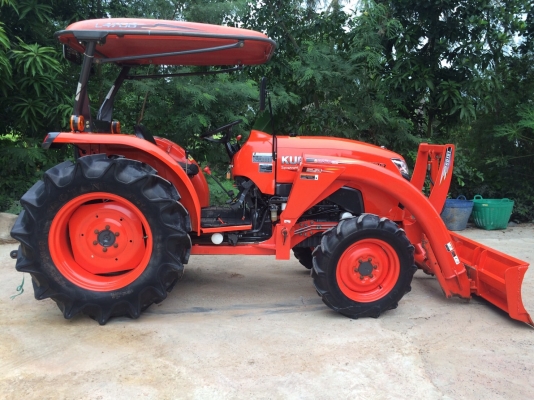 ขายรถไถคูโบต้า L4708 4WD2เพลา พร้อมอุปกรณ์ครบชุด ราคา 398,000 บาท สนใจติดต่อ 081-9136451 หรือ ขอดูรูปเพิ่มเติมทาง line:bow6451 ค่ะ